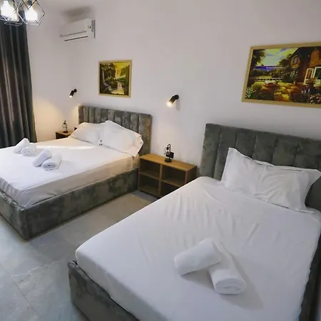 Alizee 3* تيرانا