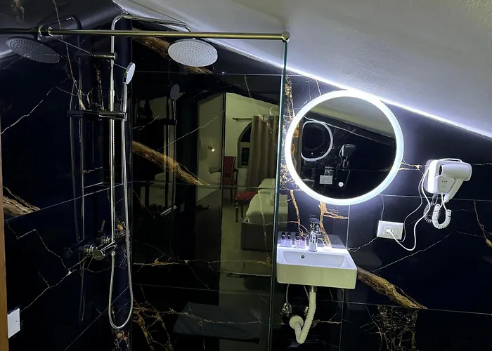 酒店 Alizee 地拉那